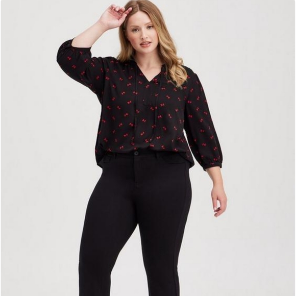 Torrid Twill Tie Neck Peasant Top sz 3 (22-24) - Picture 4 of 16